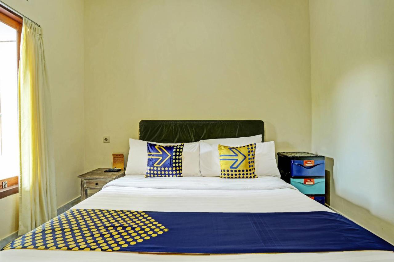 SPOT ON 91197 Pondok Rahayu Hotel Kerobokan  Bagian luar foto
