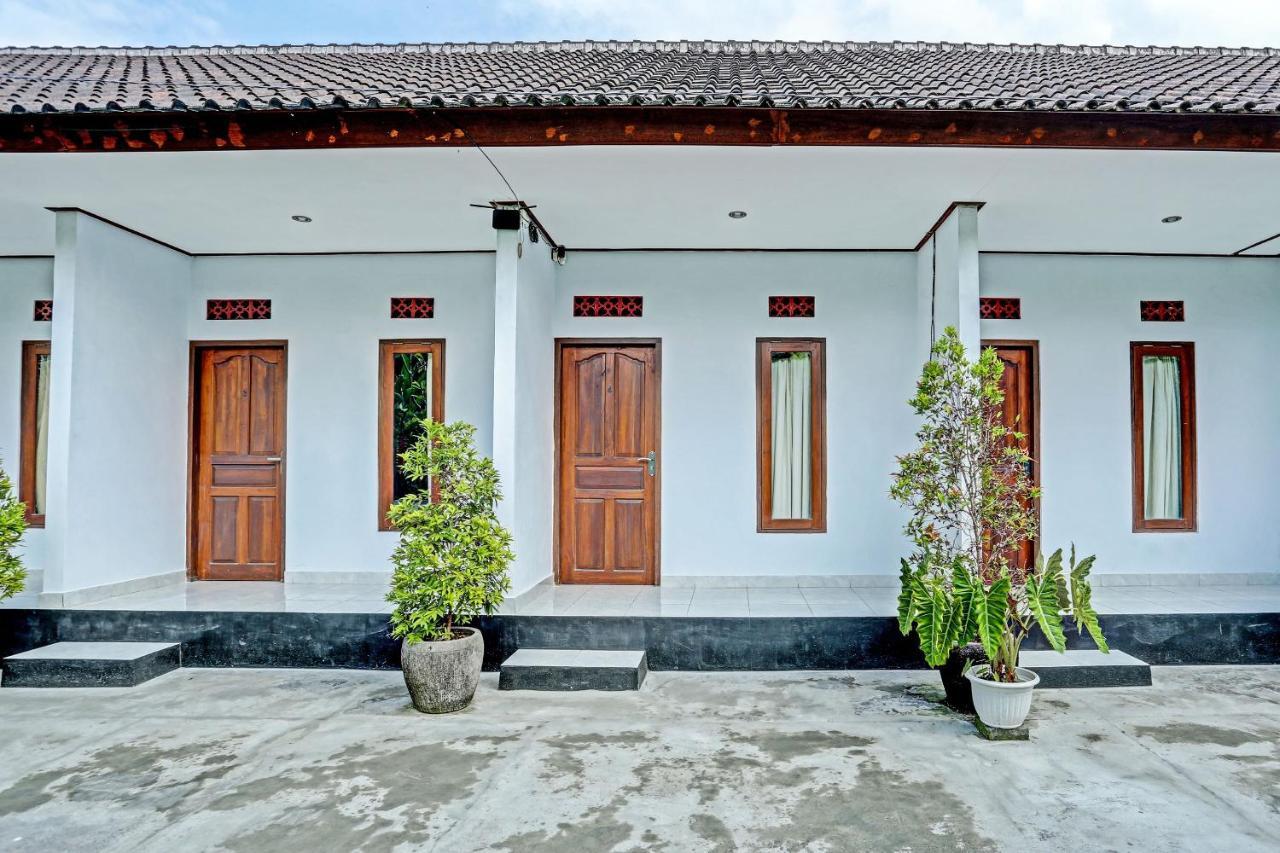 SPOT ON 91197 Pondok Rahayu Hotel Kerobokan  Bagian luar foto