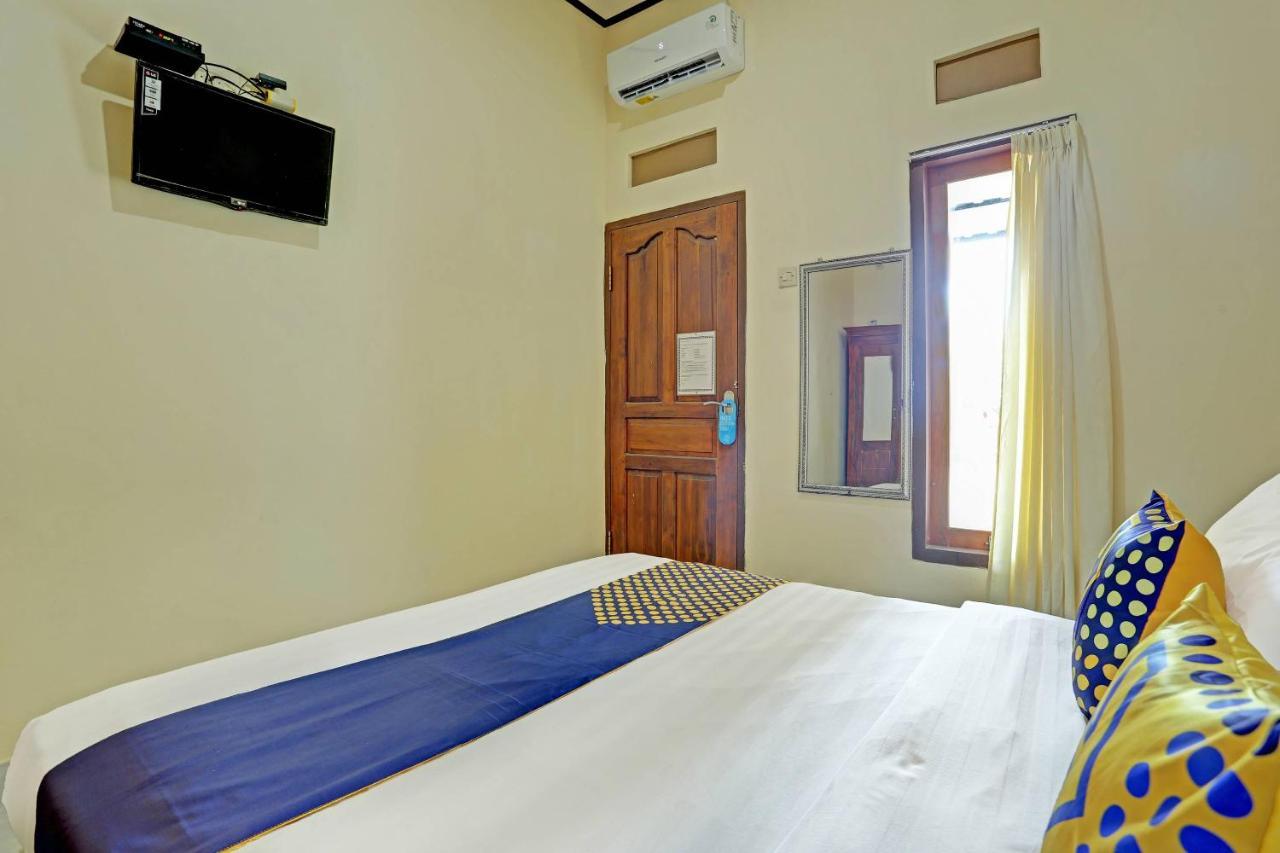 SPOT ON 91197 Pondok Rahayu Hotel Kerobokan  Bagian luar foto