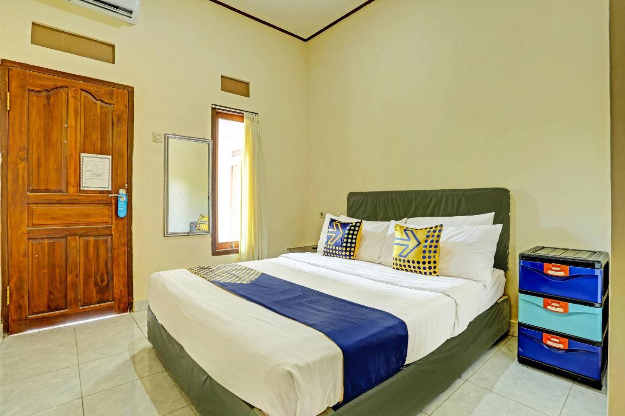 SPOT ON 91197 Pondok Rahayu Hotel Kerobokan  Bagian luar foto